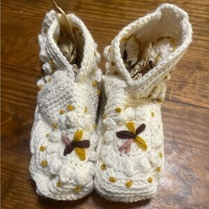 Vintage Handmade Crochet Slippers Women’s M/L New unique warm comfy